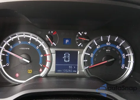 2014 Toyota 4Runner Trail z USA, uszkodzony, nr VIN JTEBU5JR1E5193045